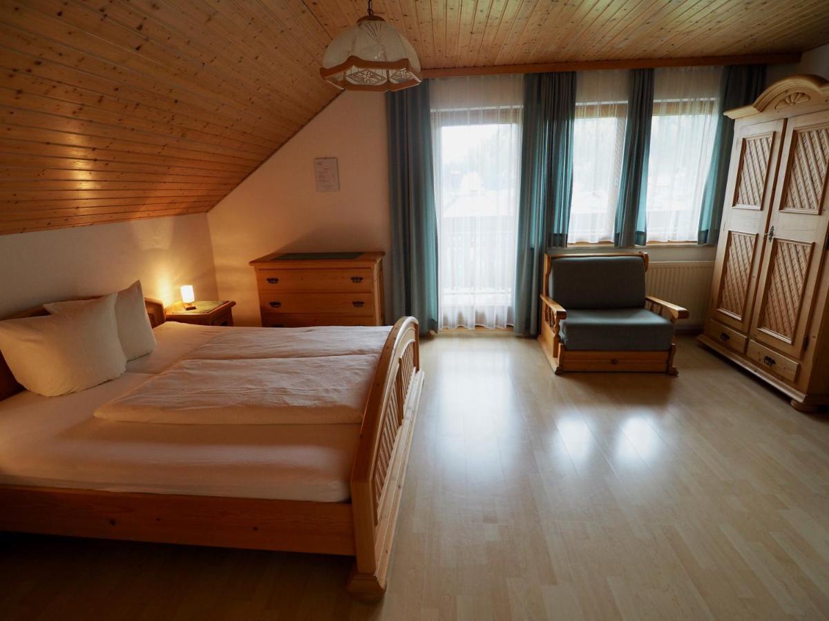 Gasthof Zum Gruenen Specht Oberzeiring Kültér fotó